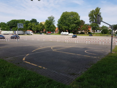 Basketballkorb in der Graft