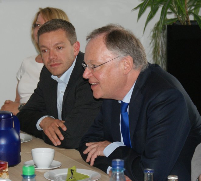 Deniz Kurk und Stephan Weil