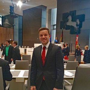 Deniz Kurku im neuen Plenarsaal