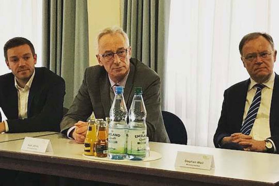 v. li.: Deniz Kurku (MdL), Axel Jahnz (Oberbürgermeister), Stephan Weil (Ministerpräsident)