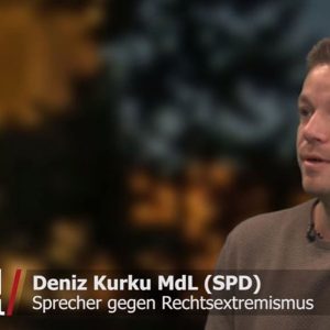 Deniz Kurku beim Interview