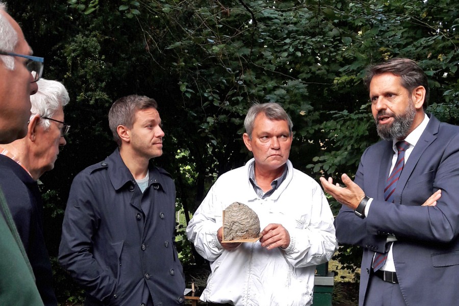 Besuch des Bienenlehrpfads