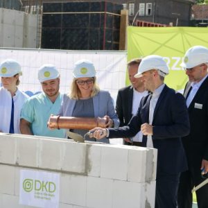 Bild von der Grundsteinlegung